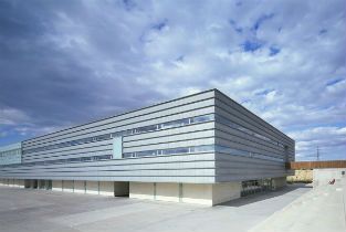 Polytechnich building C.E.U. in Madrid
